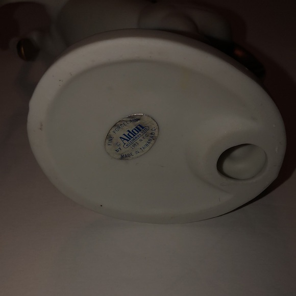 Vintage 1983 Aldon Porcelain Bisque Unicorn 8” Tall - Picture 7 of 8